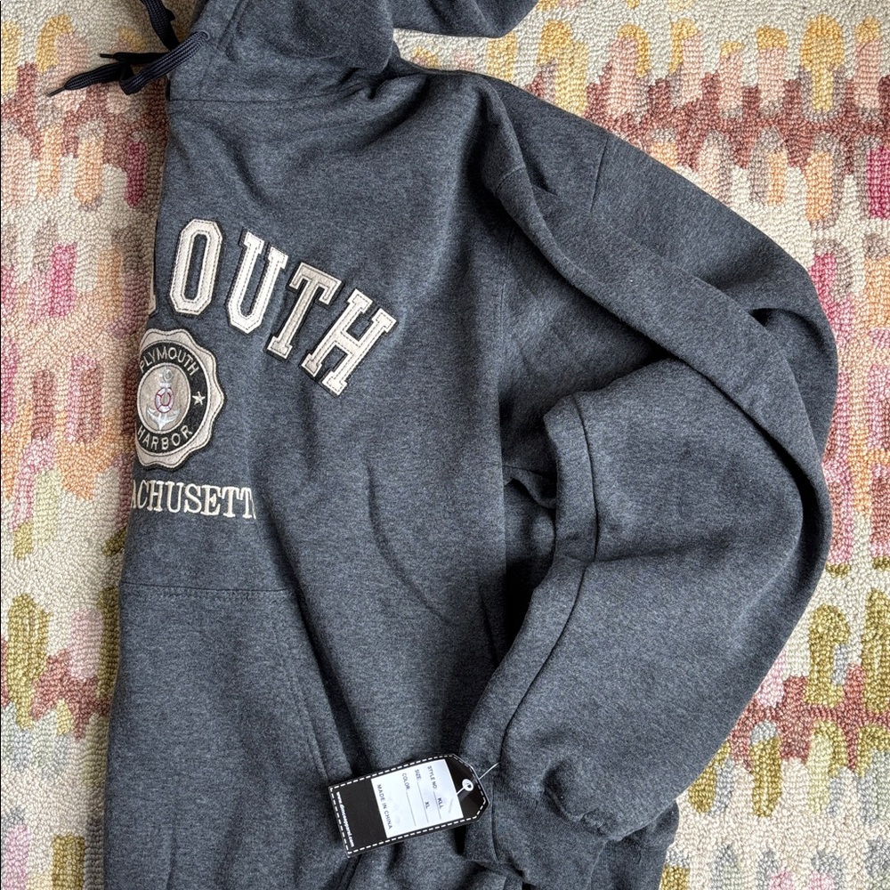 🍦HOST. PICK🍦Plymouth Harbor Massachusetts embroidered Grey Hoodie NWT pockets - Picture 15 of 16